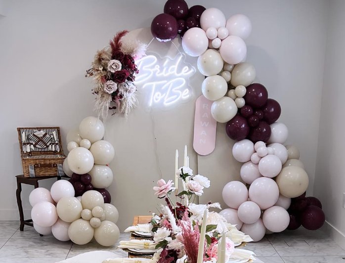 Setup — Néon « Bride to Be »